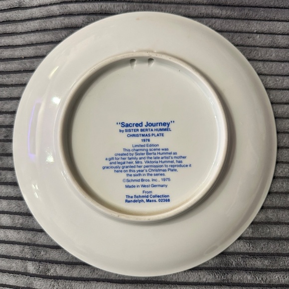 Sister Berta Hummel Plates Limited Edition | 1972, 1973, 1975, 1976, 1978, 1979 - Picture 8 of 12